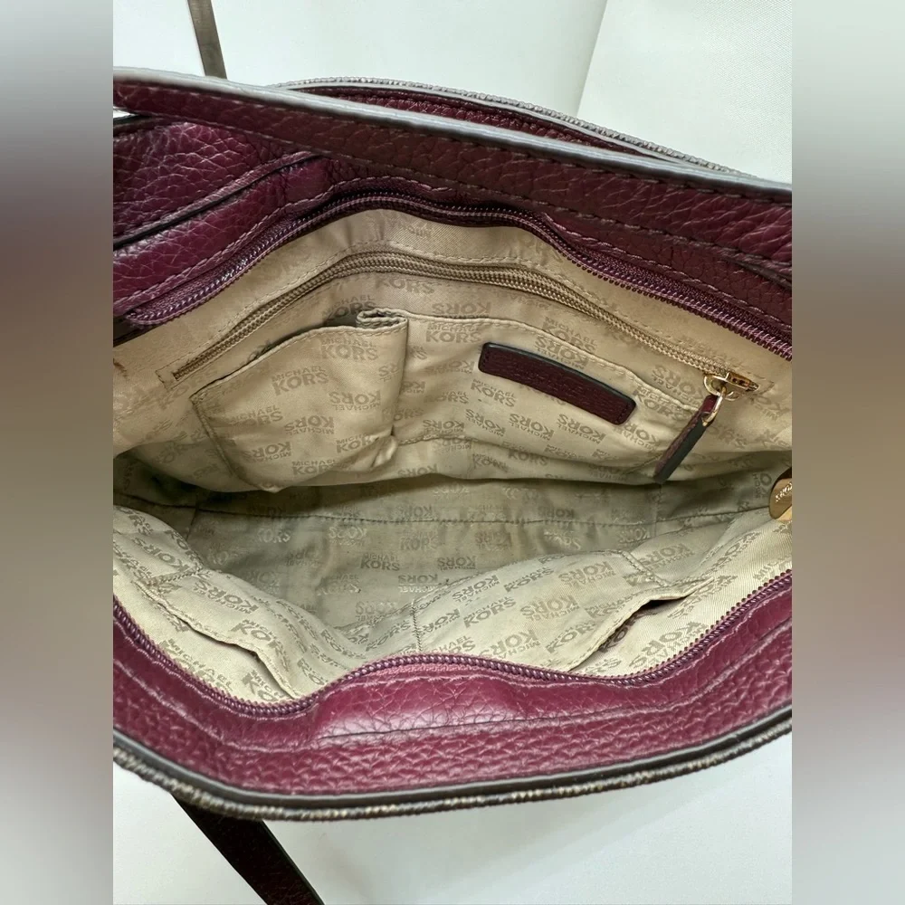 Michael Kors Hattie Messenger Brown and Plum Signature Logo‎ Crossbody Bag - Picture 8 of 9